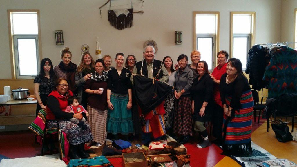 Elders Reg and Rose Crowshop and Cultural Solutions participants.
